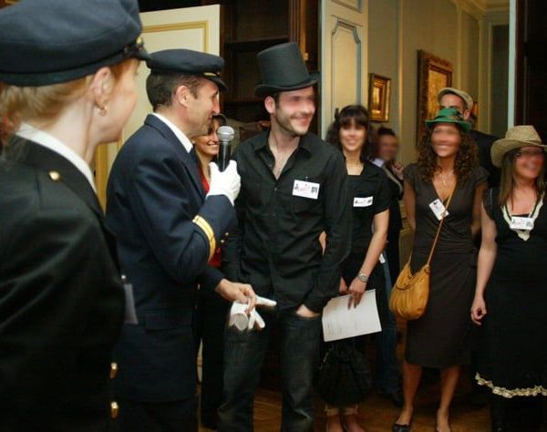 INCENTIVE ENIGME LONDRES AVANT SCENE PAU