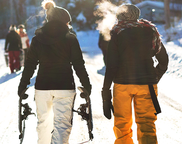 AVANT SCENE PAU RAQUETTES