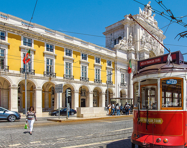 AVANT SCENE PAU TOURISME D’AFFAIRES LISBONNE
