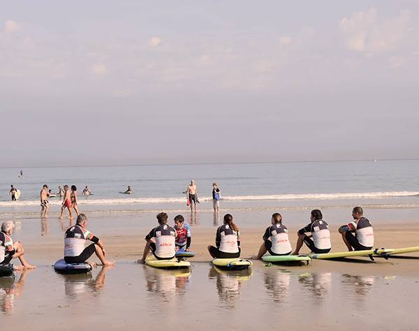 SURF COTE BASQUE AVANT SCENE BIARRITZ