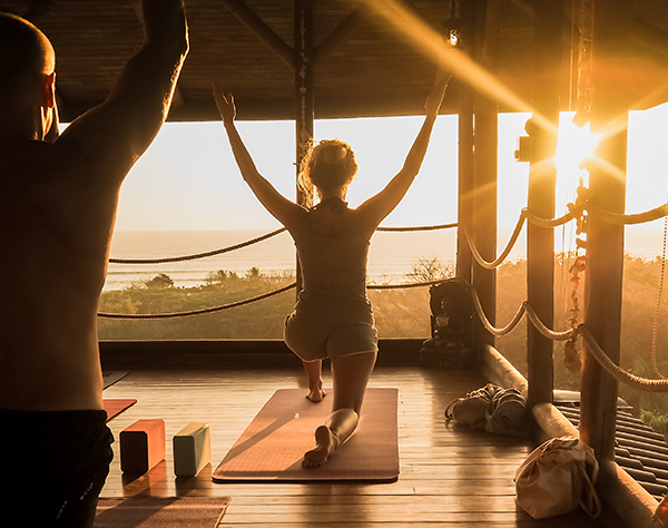 YOGA NATURE AVANT SCENE PAU