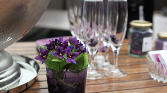 Découverte de l’art du cocktail (cocktail à la violette)