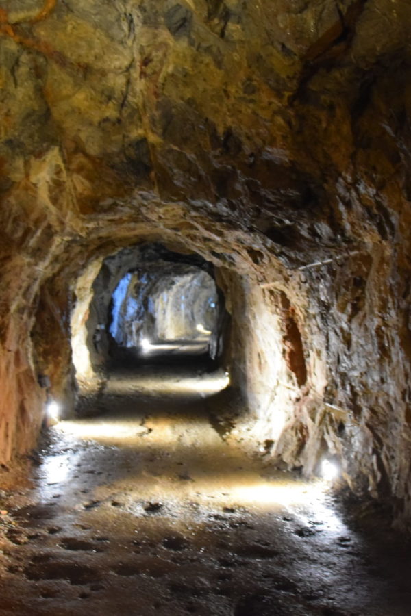 Un évènement insolite dans des grottes dans le respect des règles sanitaires