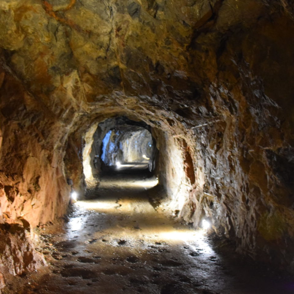 Un évènement insolite dans des grottes dans le respect des règles sanitaires