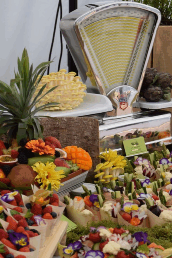 AVANT SCENE COMME AU MARCHE